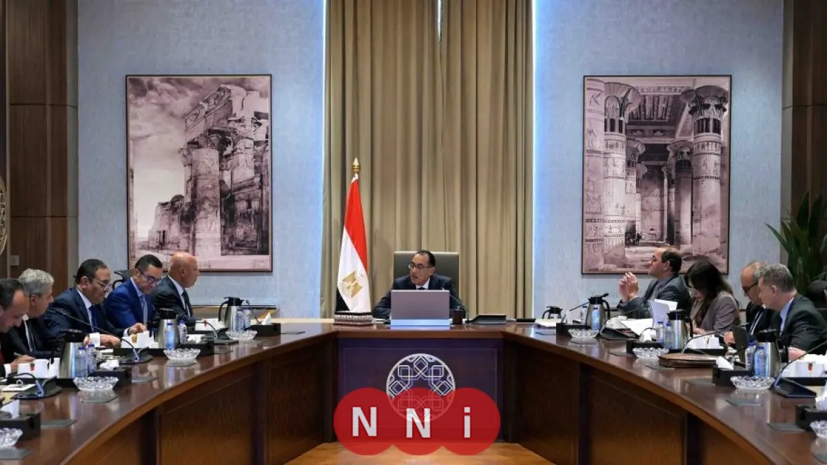 الحكومة تعتمد تخصيص أرض لوزارة الطيران وتوافق على 8 قرارات مهمة في اجتماع اليوم