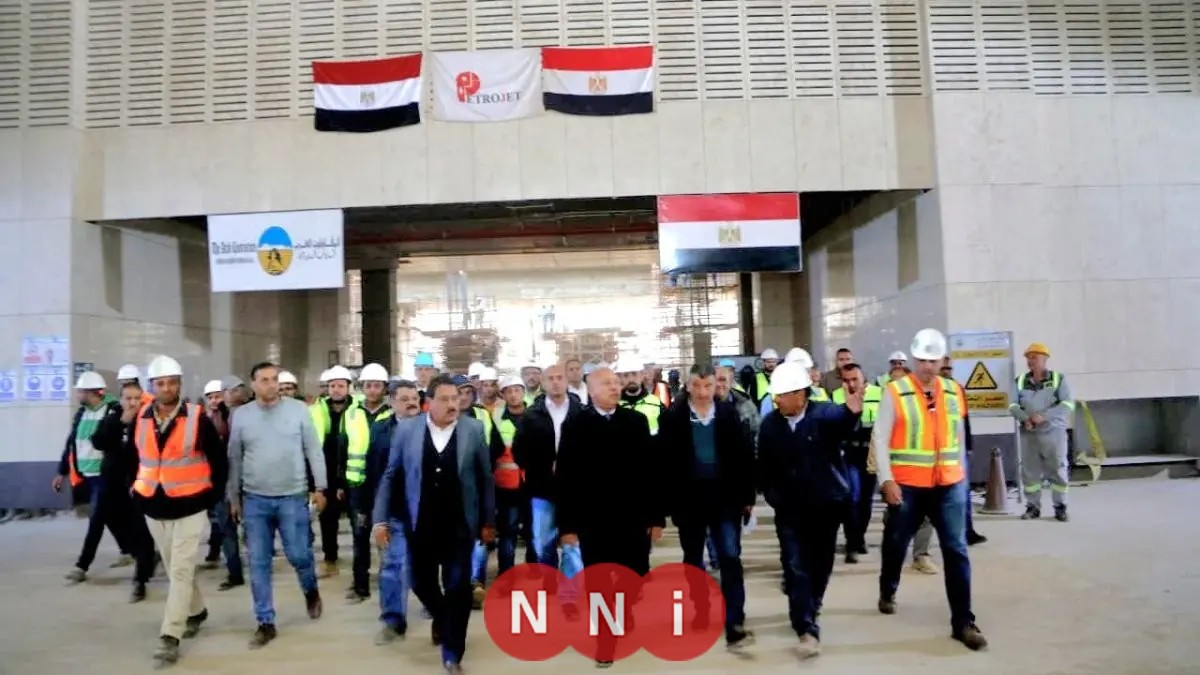 كامل الوزير يطلع على تقدم الخط الأول للقطار الكهربائي السريع من أكتوبر إلى برج العرب