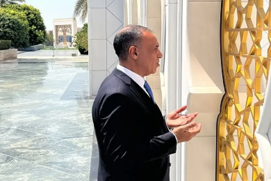 وزير الخارجية يزور ضريح مؤسس الإمارات الشيخ زايد آل نهيان