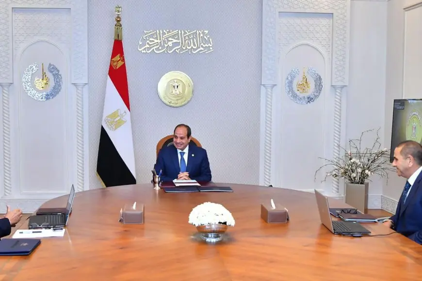 الرئيس السيسي يشيد بقدرات قناة السويس: ركيزة لا غنى عنها لحركة التجارة العالمية