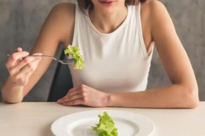 بينها الديدان.. حسام موافي يوضح أسباب النحافة