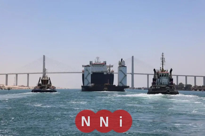 التفاصيل الكاملة لحادث جنوح سفينة الغطس RED ZED1 في قناة السويس